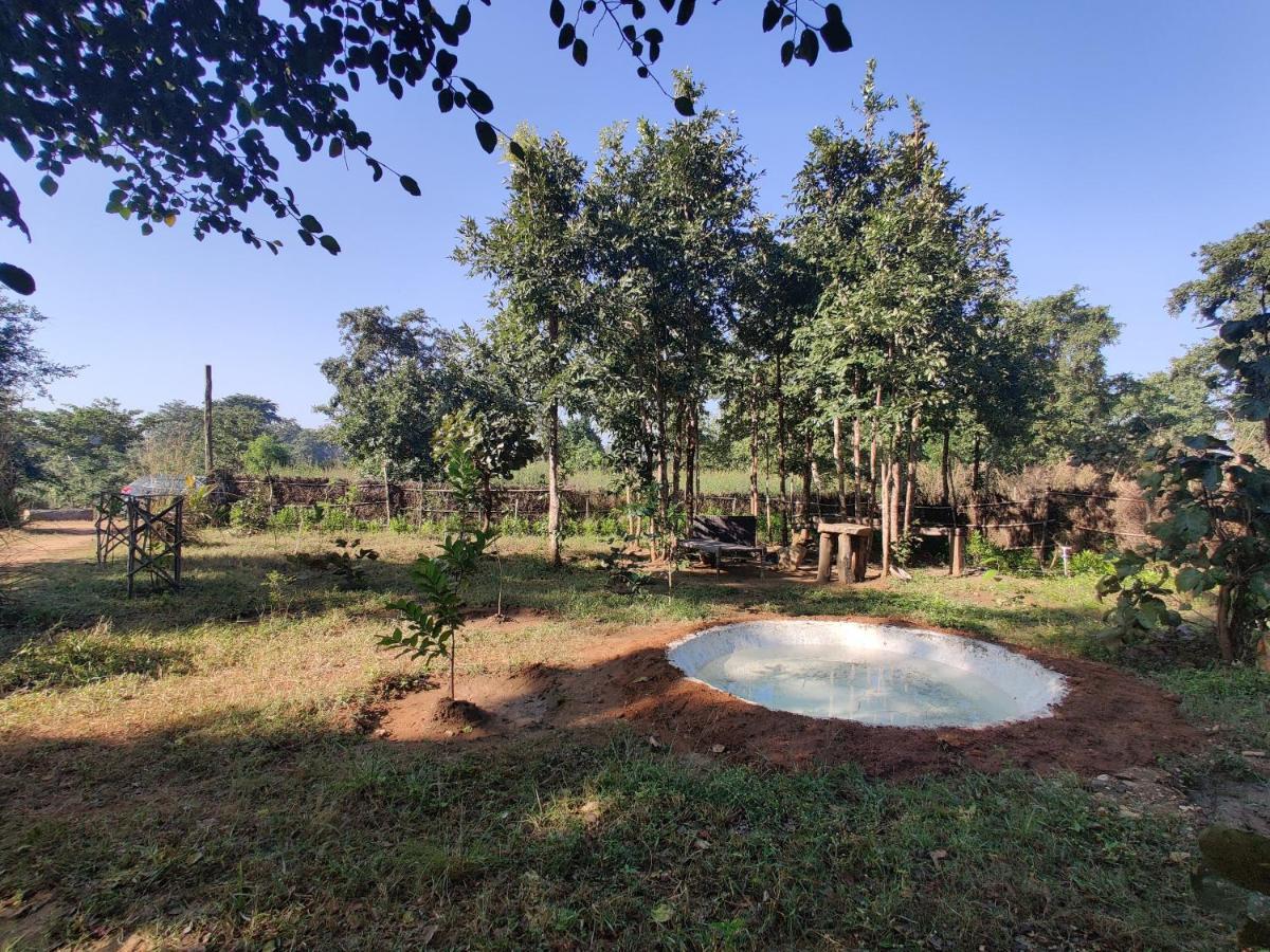 Surwahi Social Ecoestate Kānha Екстериор снимка