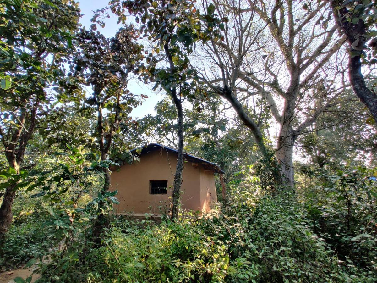 Surwahi Social Ecoestate Kānha Екстериор снимка