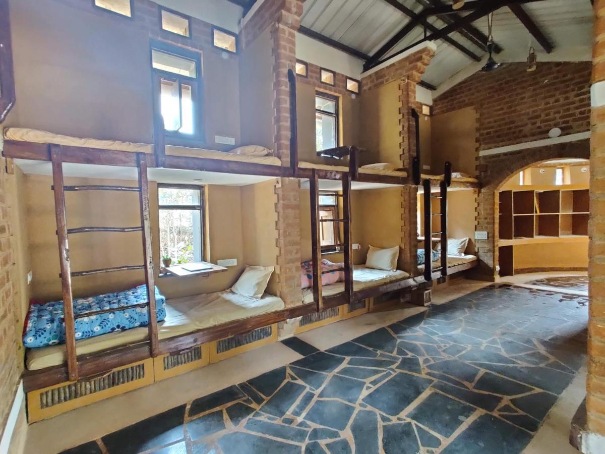 Surwahi Social Ecoestate Kānha Екстериор снимка