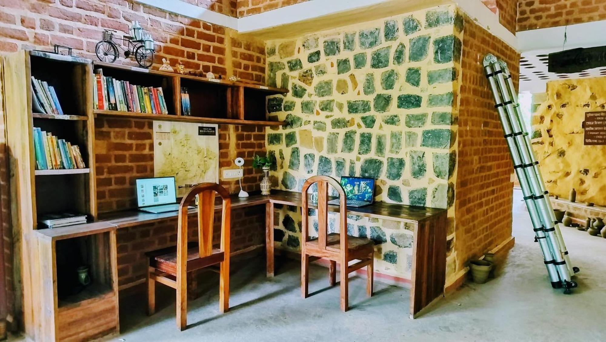 Surwahi Social Ecoestate Kānha Екстериор снимка