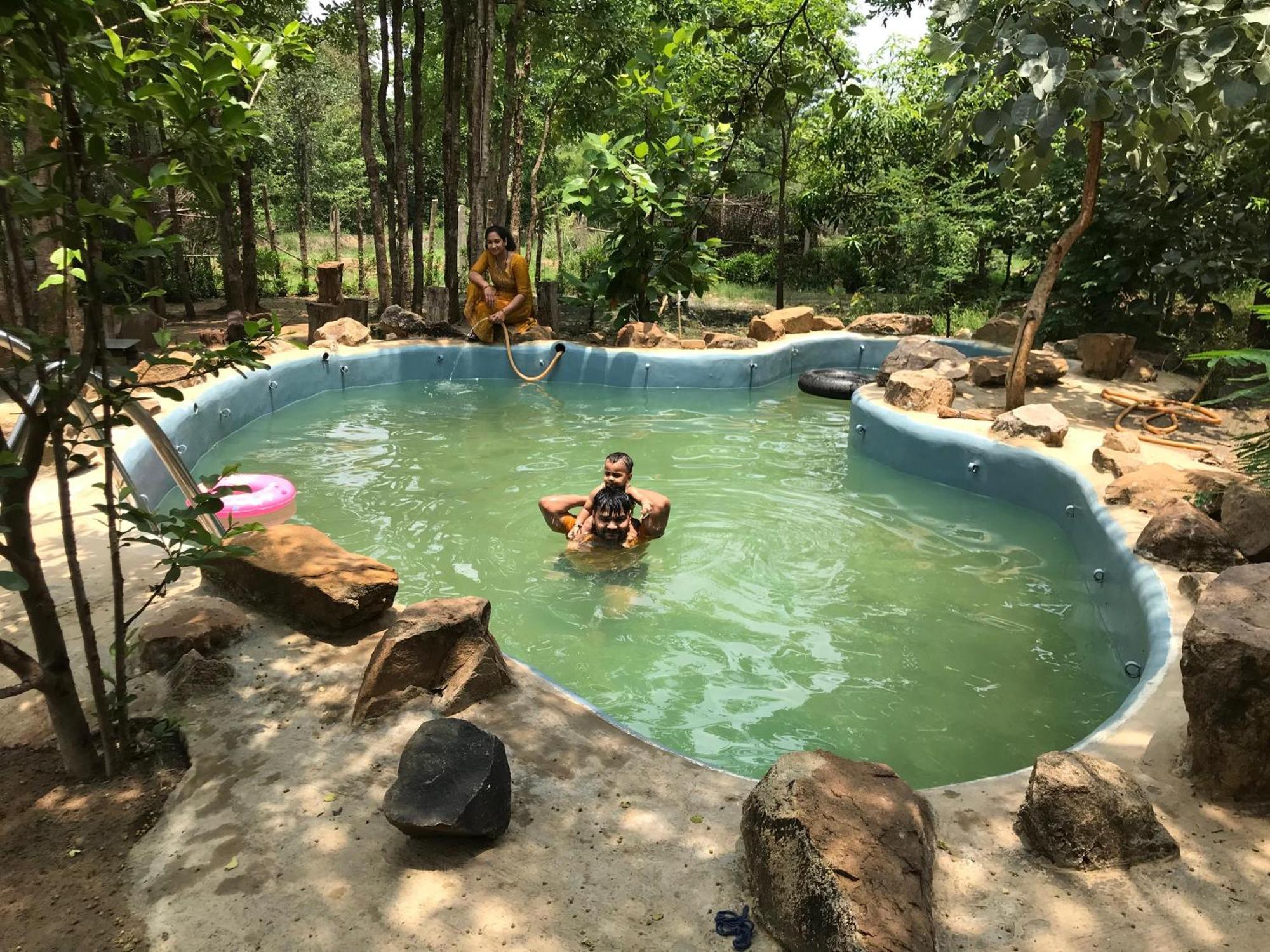 Surwahi Social Ecoestate Kānha Екстериор снимка